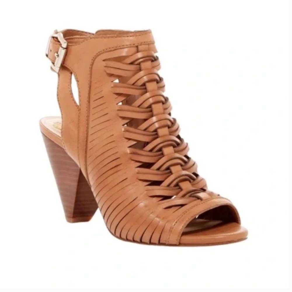 Vince Camuto EMORE Leather Sandal